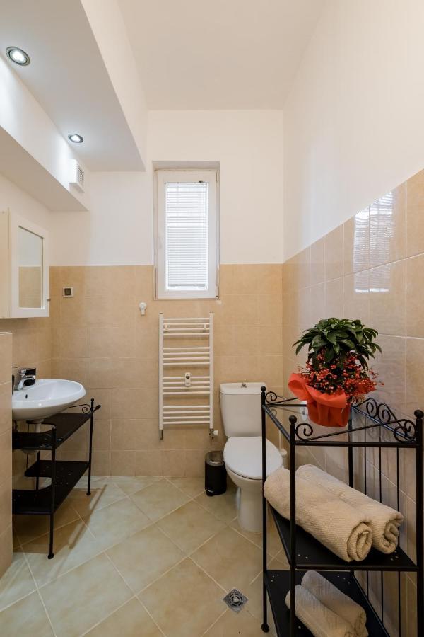 Spacious 3 Bedroom Home In Sofia'S Top Center Екстер'єр фото