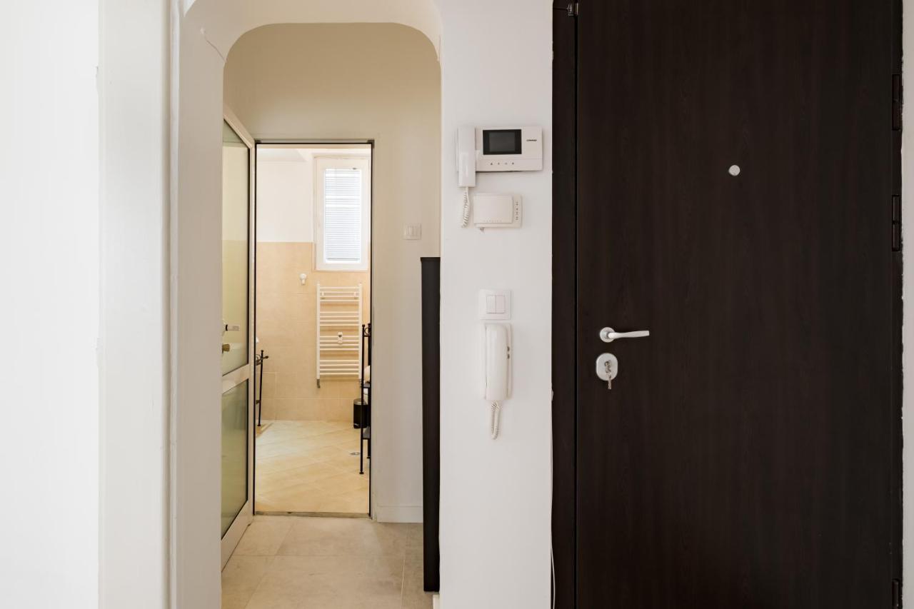Spacious 3 Bedroom Home In Sofia'S Top Center Екстер'єр фото